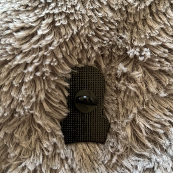 Wednesday Addams I am smiling lapel pin ♥️ - Picture 2 of 3